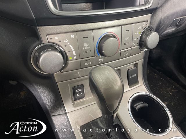 2013 Toyota Highlander SE