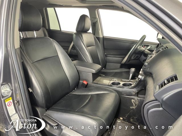 2013 Toyota Highlander SE