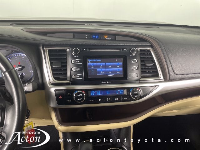 2014 Toyota HIGHLANDER LE Plus V6