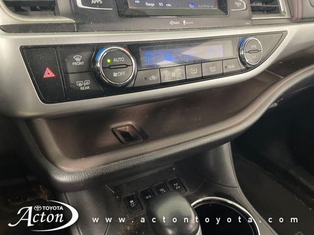 2014 Toyota HIGHLANDER LE Plus V6