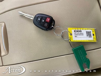 2016 Toyota HIGHLANDER LE Plus V6