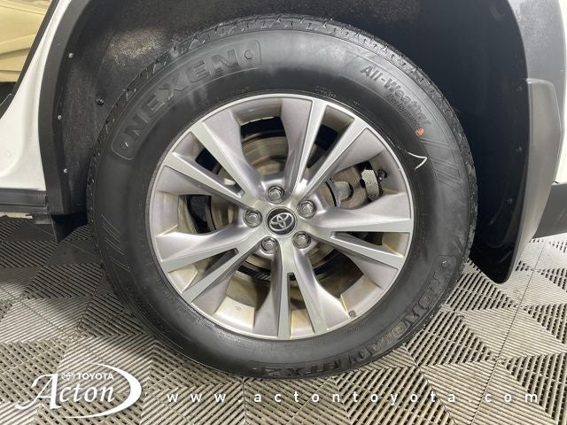 2016 Toyota HIGHLANDER LE Plus V6