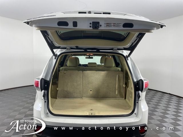 2016 Toyota HIGHLANDER LE Plus V6