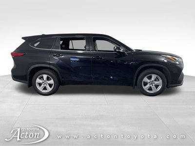 2022 Toyota HIGHLANDER LE