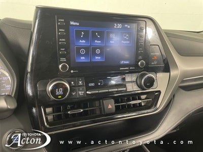 2022 Toyota HIGHLANDER LE