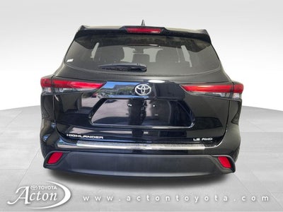 2022 Toyota HIGHLANDER LE
