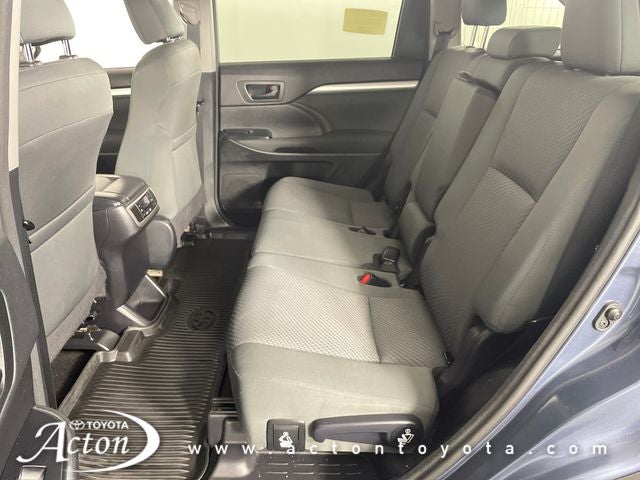 2018 Toyota HIGHLANDER LE