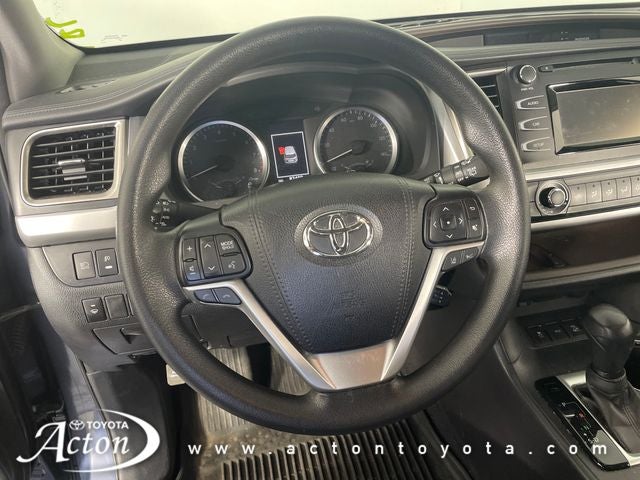 2018 Toyota HIGHLANDER LE