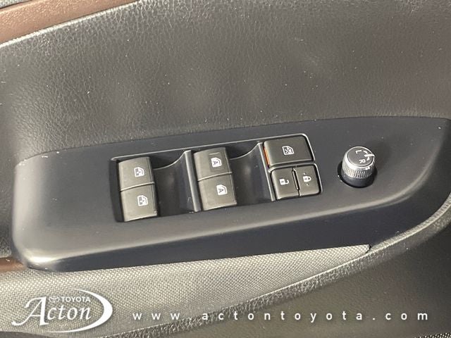 2018 Toyota HIGHLANDER LE
