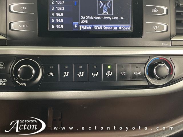 2018 Toyota HIGHLANDER LE