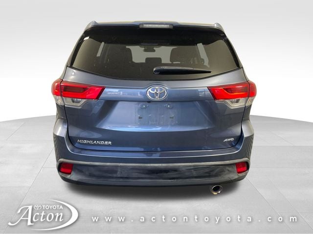 2018 Toyota HIGHLANDER LE