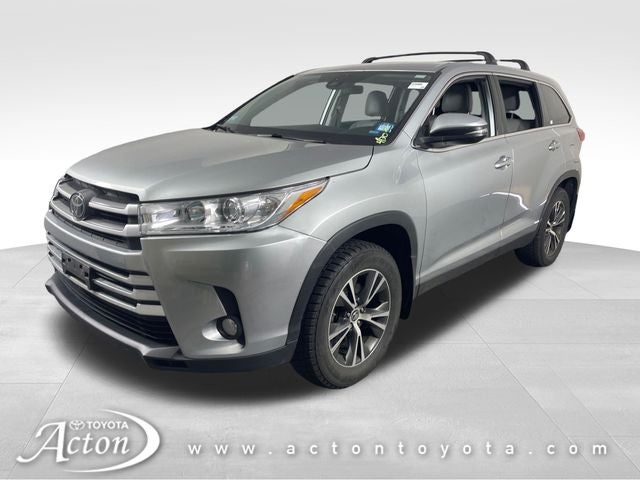 2019 Toyota HIGHLANDER LE Plus