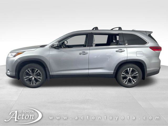 2019 Toyota HIGHLANDER LE Plus