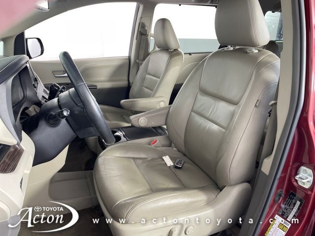 2016 Toyota Sienna XLE Premium 7 Passenger