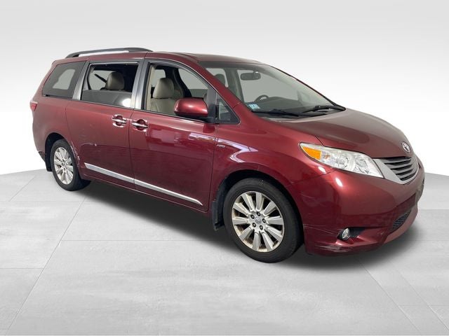 2016 Toyota Sienna XLE Premium 7 Passenger