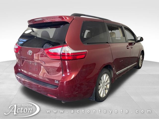 2016 Toyota Sienna XLE Premium 7 Passenger
