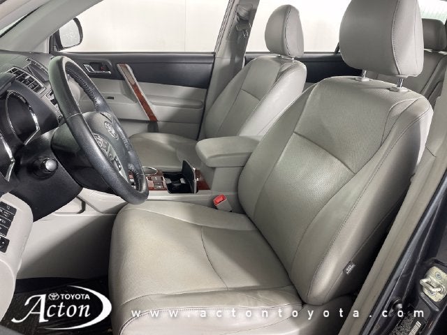 2013 Toyota HIGHLANDER Limited
