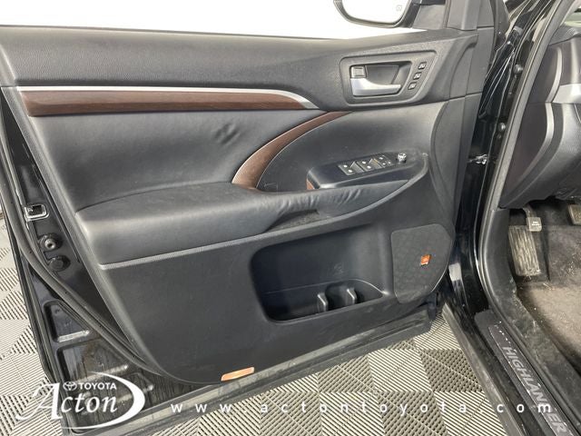 2015 Toyota HIGHLANDER Limited