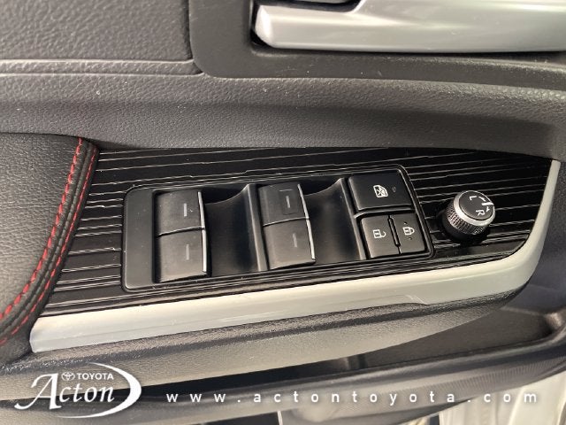 2025 Toyota Sienna XSE 7 Passenger