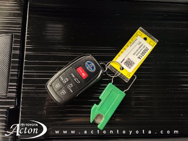 2025 Toyota Sienna XSE 7 Passenger