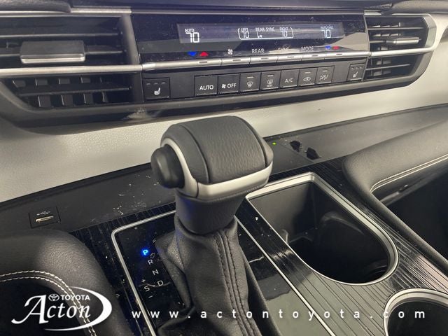 2025 Toyota SIENNA XSE AWD XSE 7 Passenger