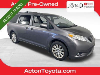 2017 Toyota SIENNA XLE 3.5L XLE 7 Passenger