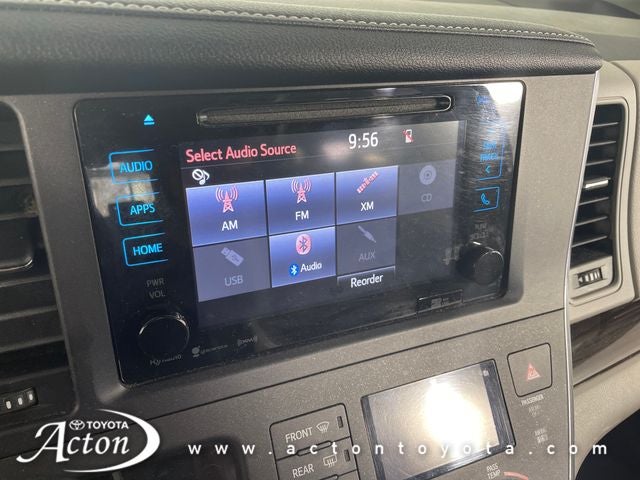 2017 Toyota SIENNA XLE 3.5L XLE 7 Passenger