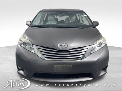 2017 Toyota SIENNA XLE 3.5L XLE 7 Passenger