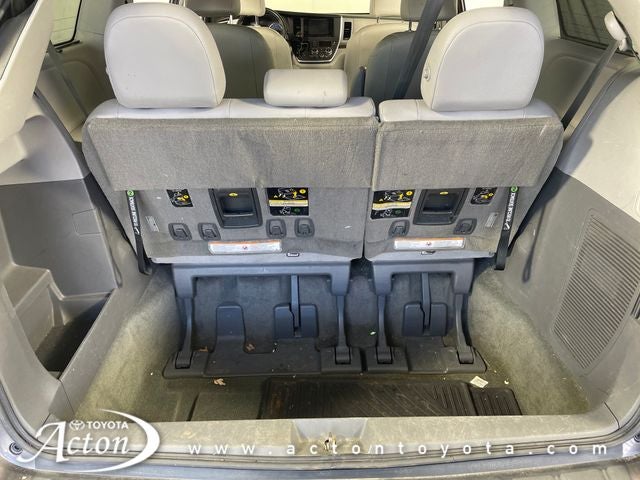 2017 Toyota SIENNA XLE 3.5L XLE 7 Passenger