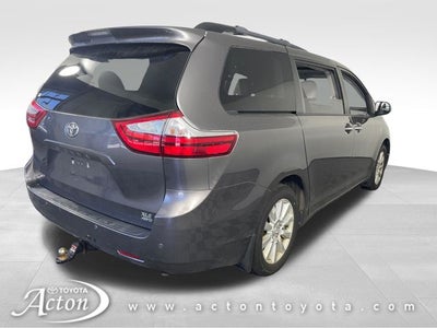 2017 Toyota SIENNA XLE 3.5L XLE 7 Passenger