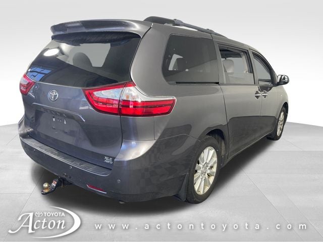2017 Toyota SIENNA XLE 3.5L XLE 7 Passenger