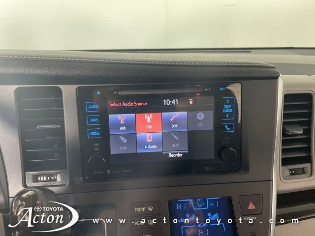 2017 Toyota SIENNA XLE 3.5L XLE 7 Passenger