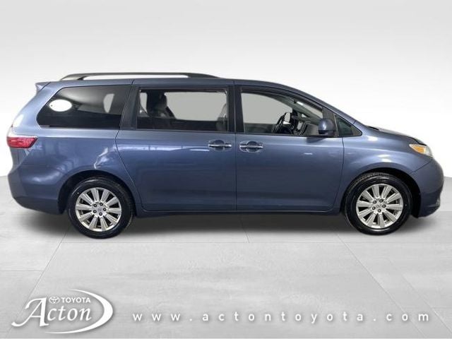 2017 Toyota SIENNA XLE 3.5L XLE 7 Passenger