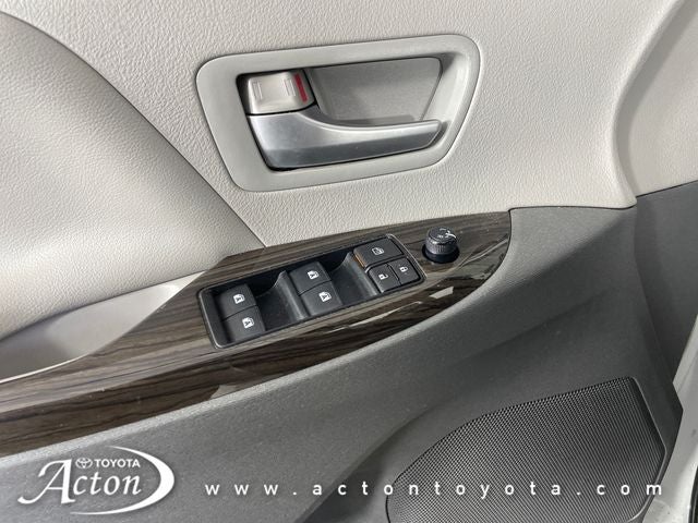 2017 Toyota Sienna XLE Premium 7 Passenger