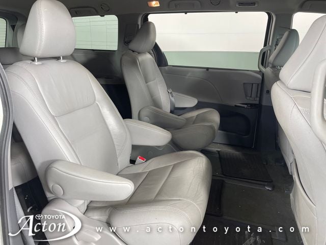 2017 Toyota Sienna XLE Premium 7 Passenger
