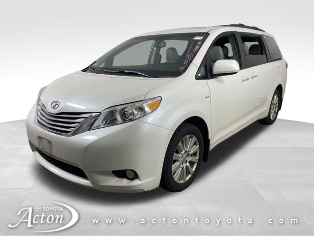 2017 Toyota Sienna XLE Premium 7 Passenger