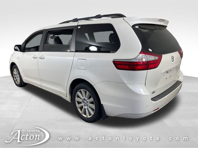 2017 Toyota Sienna XLE Premium 7 Passenger