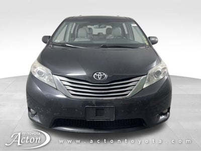 2017 Toyota SIENNA XLE PREM XLE 7 Passenger