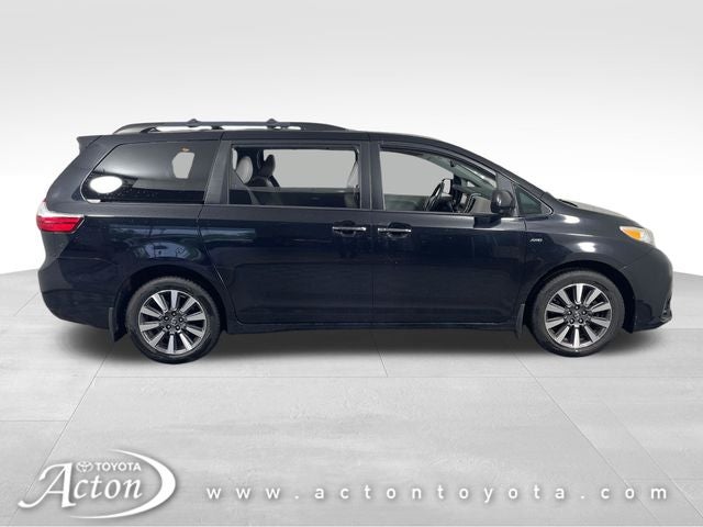 2018 Toyota Sienna XLE 7 Passenger