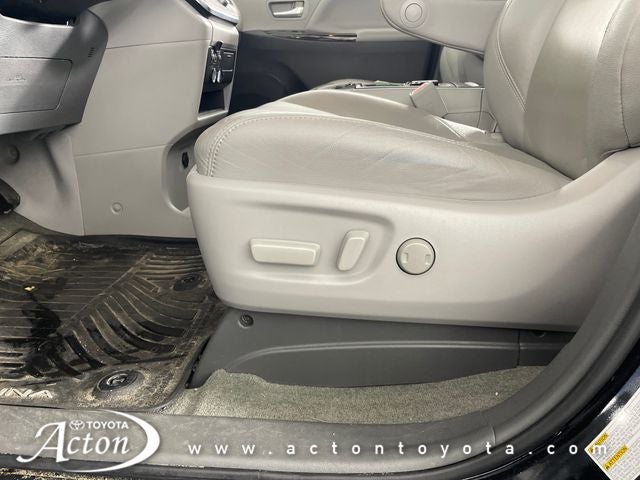 2018 Toyota Sienna XLE 7 Passenger