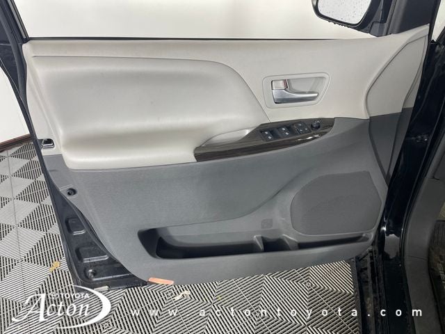2018 Toyota Sienna XLE 7 Passenger