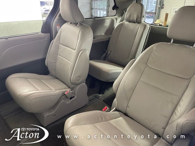 2018 Toyota Sienna XLE 7 Passenger