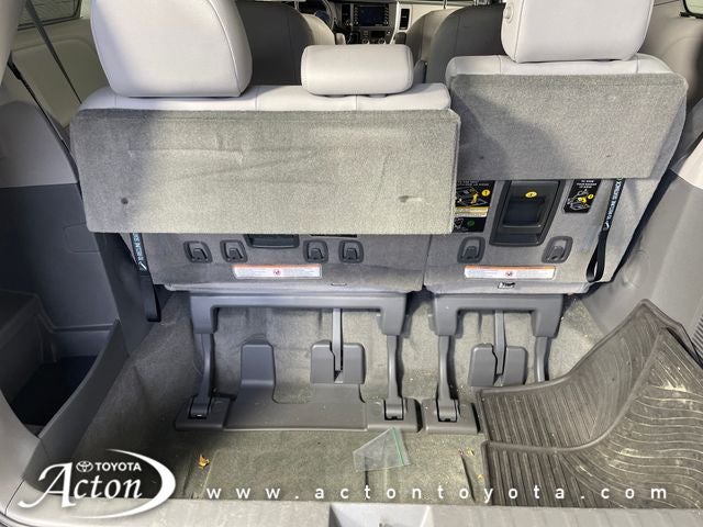 2018 Toyota Sienna XLE 7 Passenger
