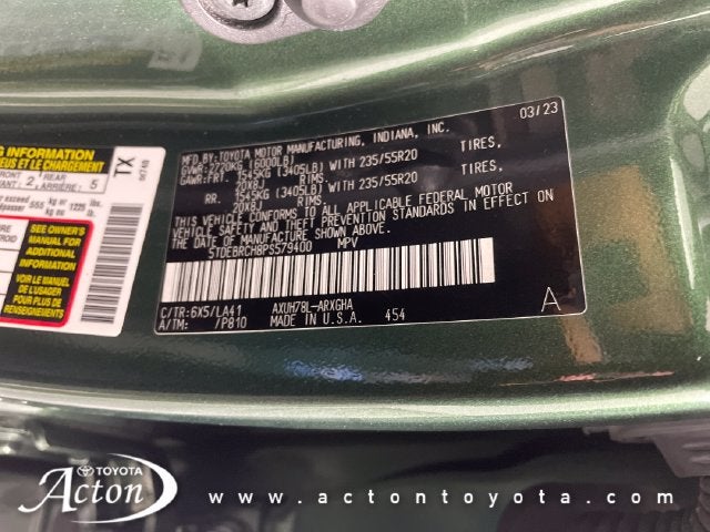2023 Toyota Highlander Hybrid Platinum