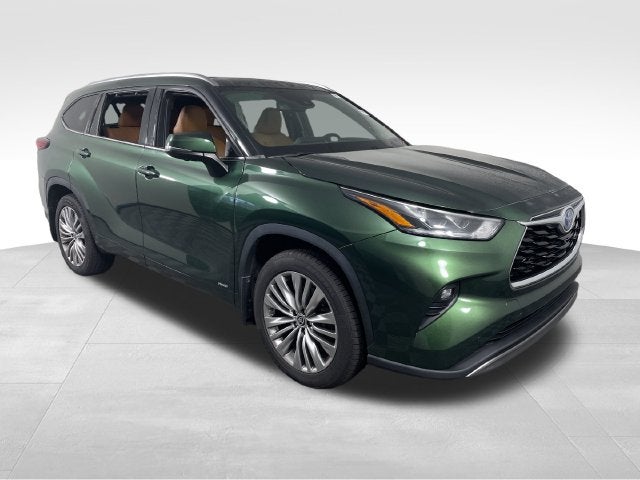 2023 Toyota Highlander Hybrid Platinum