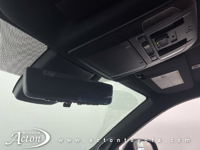 2023 Toyota Highlander Hybrid Platinum