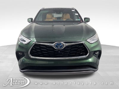 2023 Toyota Highlander Hybrid Platinum