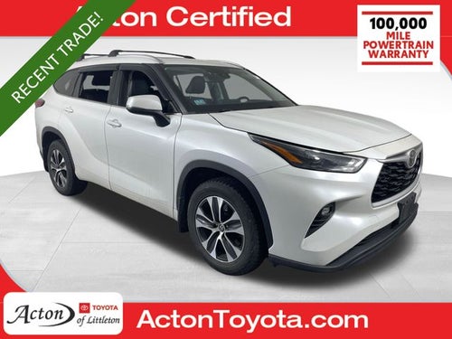 2022 Toyota HIGHLANDER XLE