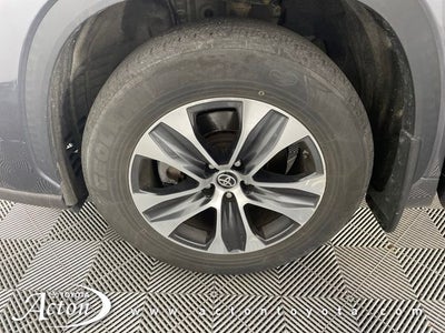 2021 Toyota HIGHLANDER XLE