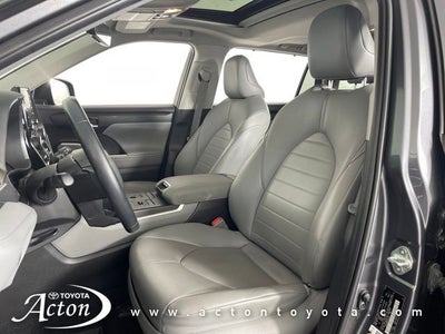 2021 Toyota HIGHLANDER XLE